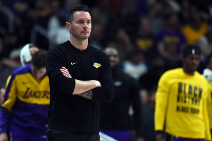 NBA直播-雷迪克点出湖人败因 第二战调整策略成关键